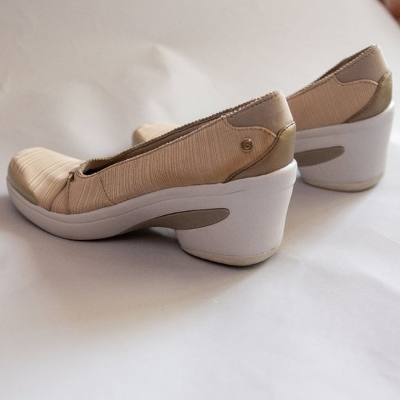 Beige Women's Shoes - Picture 10 of 13